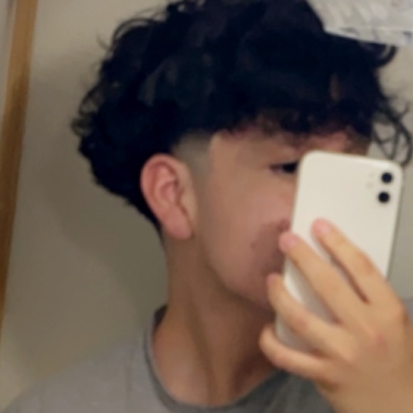 Meet your Posher, Agustine - Picture 1 of 1